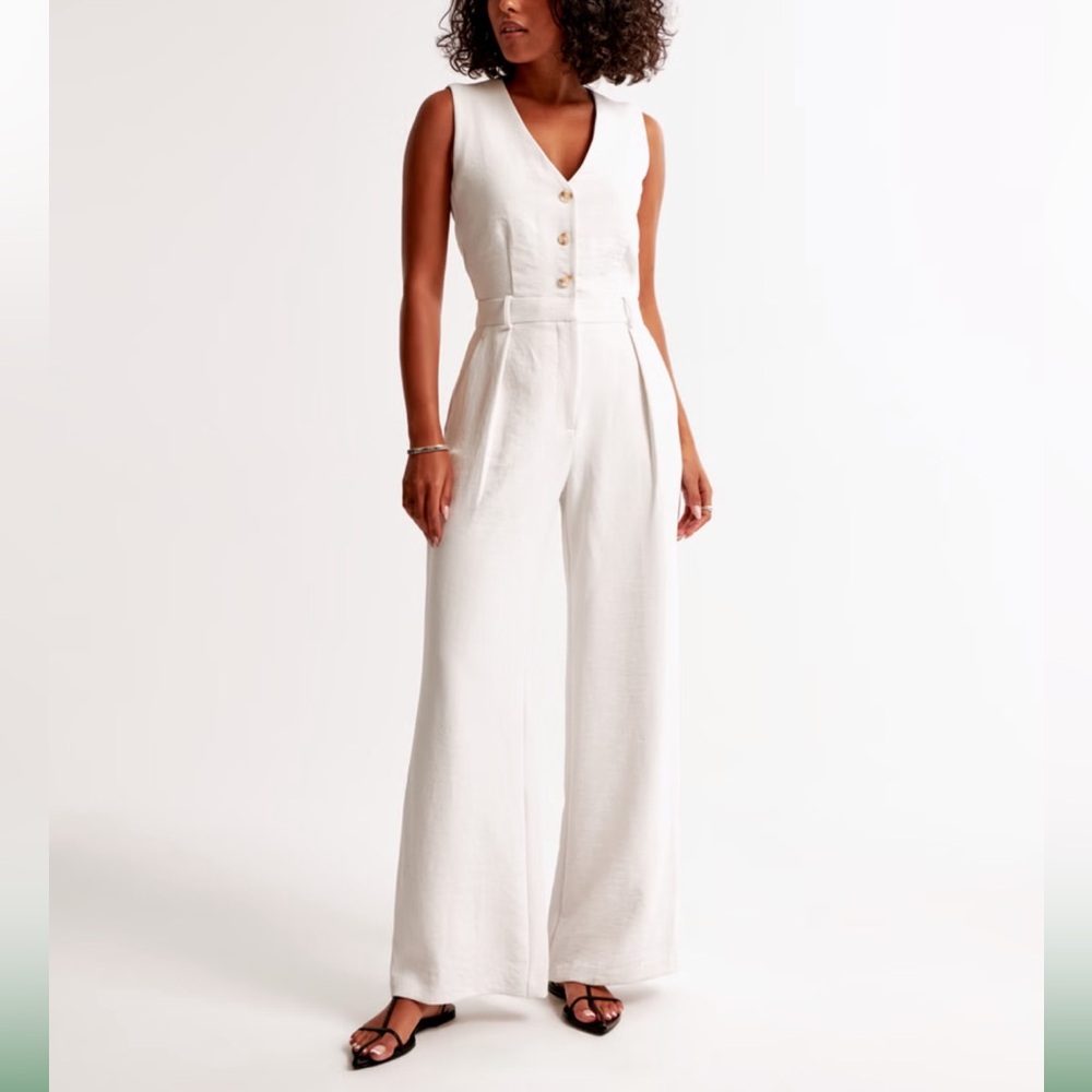 Abercrombie & Fitch Mara Vest Jumpsuit